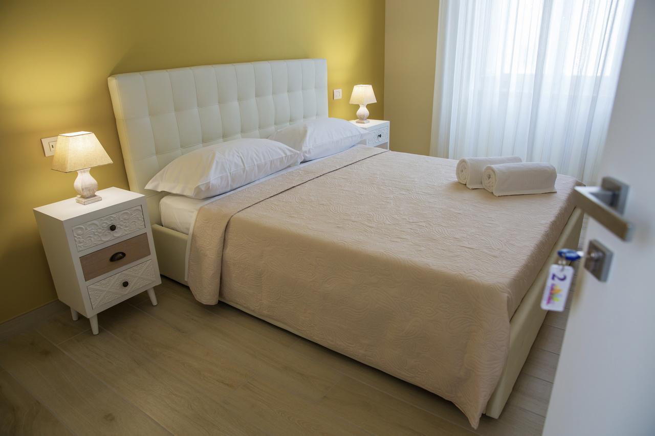 פומפיי Gleda Rooms Deluxe מראה חיצוני תמונה