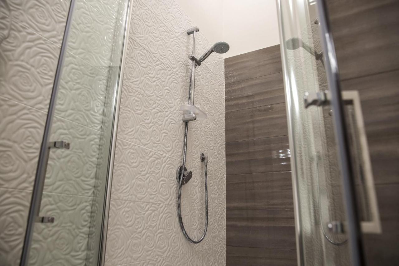 פומפיי Gleda Rooms Deluxe מראה חיצוני תמונה